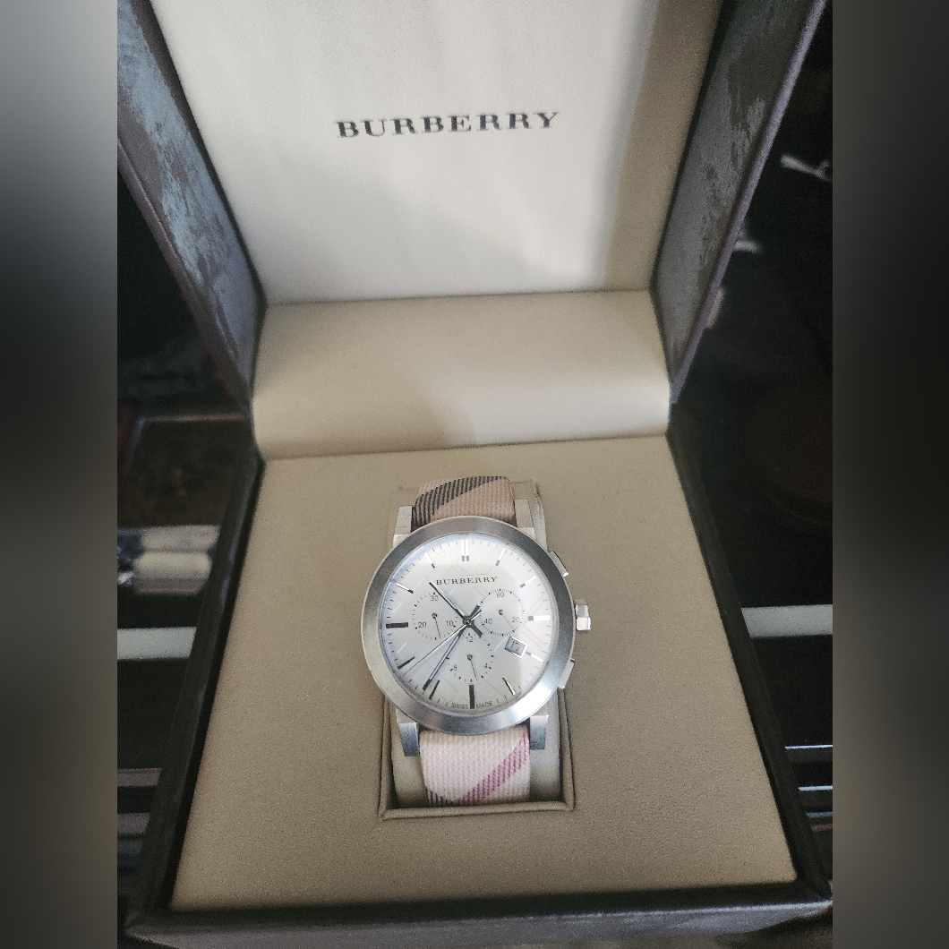 Burberry Silver And Cream Timepiece
